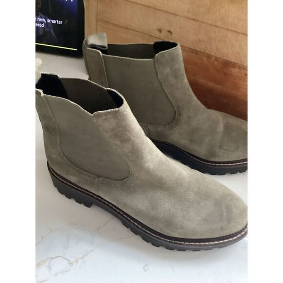 NEW Caslon Womens Miller Chelsea Ankle Boot Sz 9 Olive Suede - Picture 3 of 8